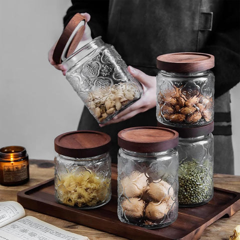 Custde tarro de cristal con tapa de madera, diseño duradero.