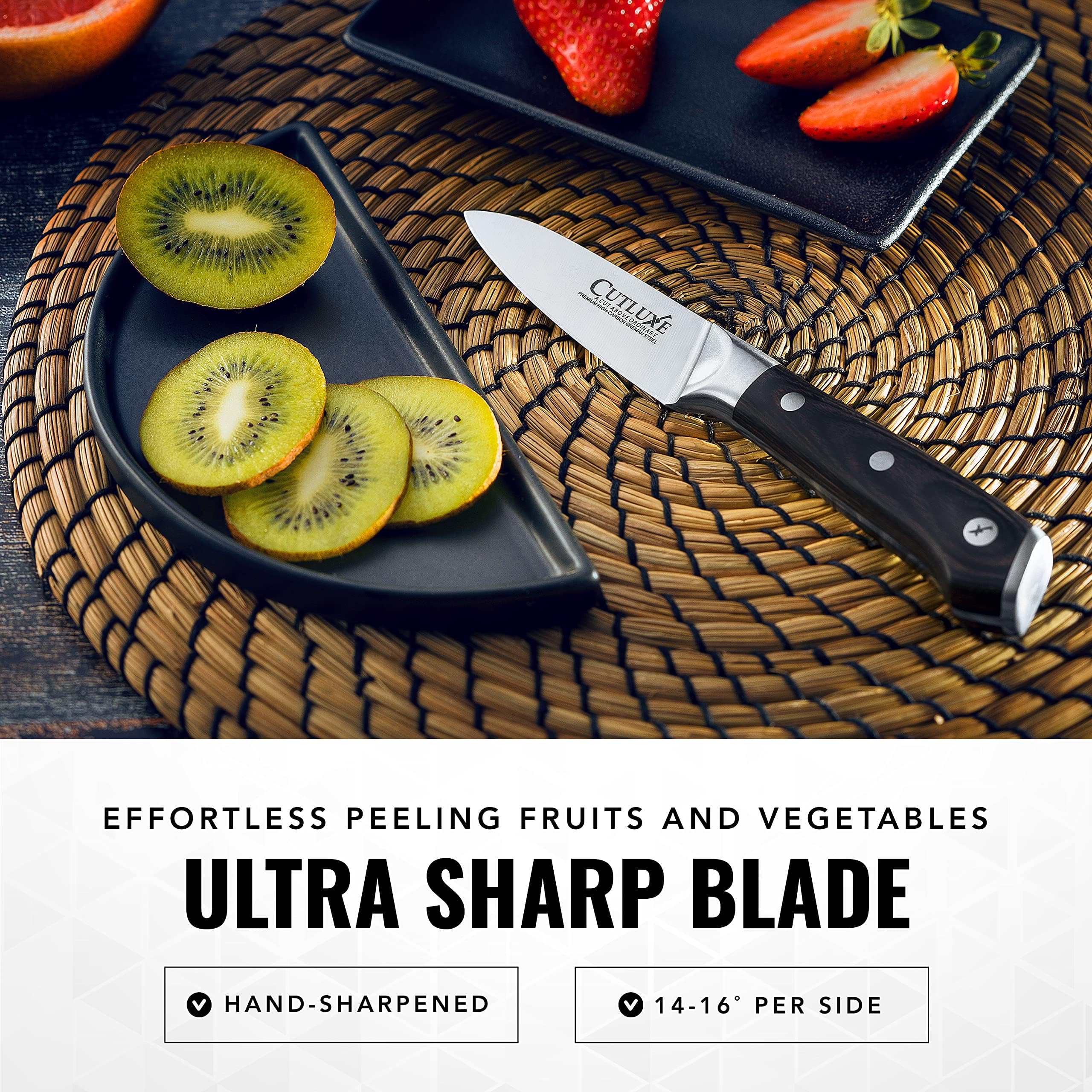 Corte preciso de frutas y verduras gracias a la hoja afilada Cutluxe.