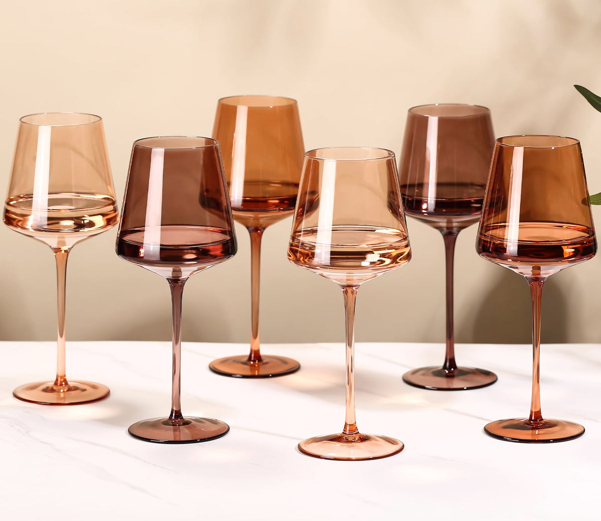 Copa Cyrelwing melocotón claro 18oz para degustaciones de vino.