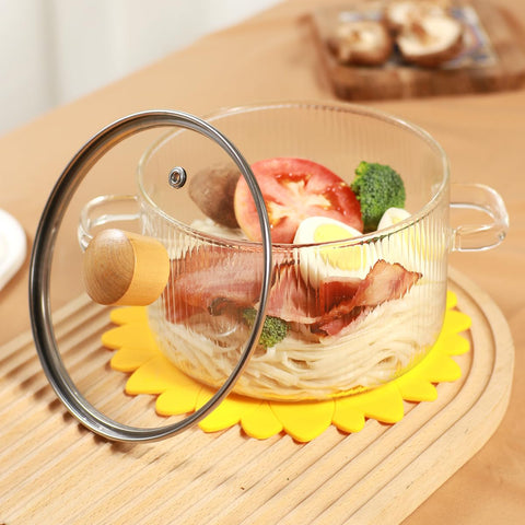 Vidrio borosilicato de alta calidad para durabilidad en la cocina.