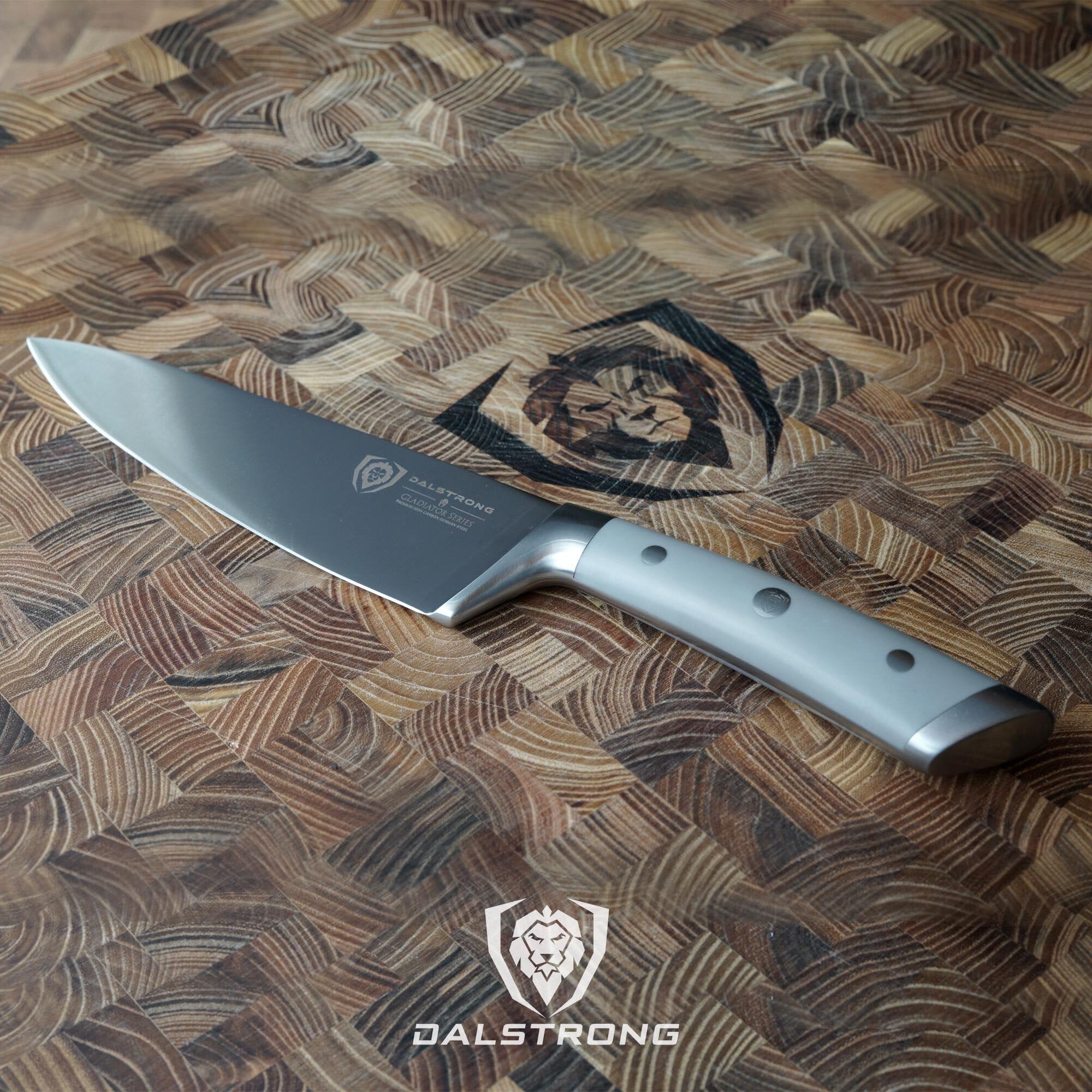 Dalstrong cuchillo chef 8 pulgadas Gladiator, certificado NSF para estándares de higiene.