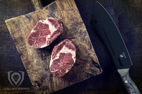 Dalstrong cuchillo híbrido para carnes y cocina con rendimiento versátil.