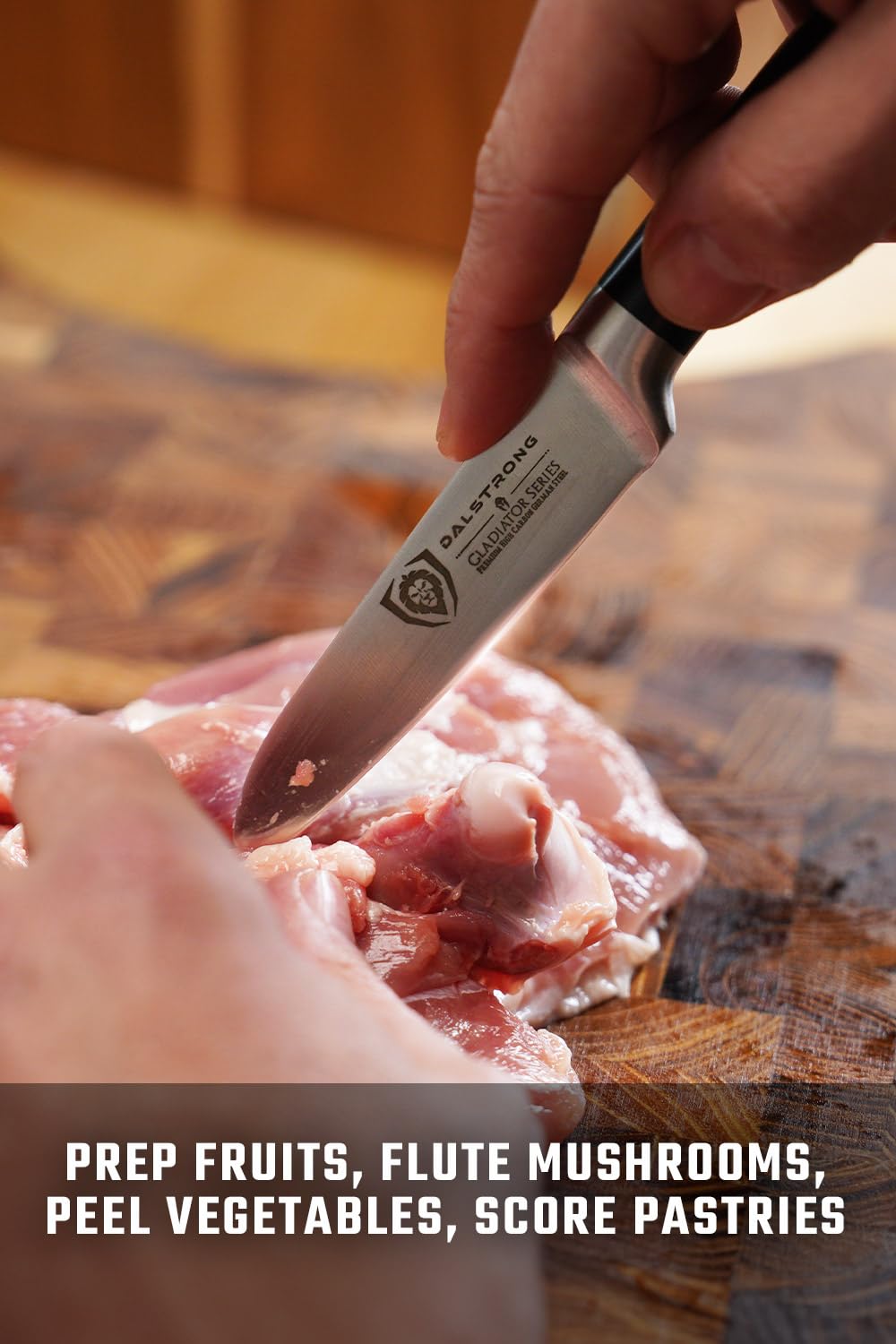Cuchillo pelador Dalstrong con funda incluida para almacenamiento seguro.