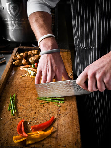 Dalstrong Nakiri 6 pulgadas, hoja ancha de 55 mm para control