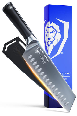 Dalstrong Santoku Vanquish 7 pulgadas, vista frontal, para cortes precisos y elegantes.