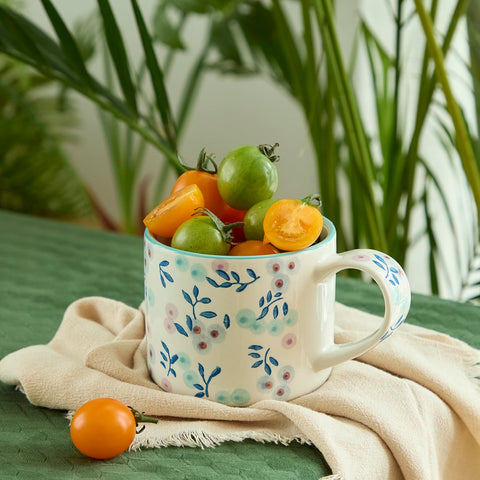 Taza DELIGHTS GALORE para oficina y hogar, diseño versátil