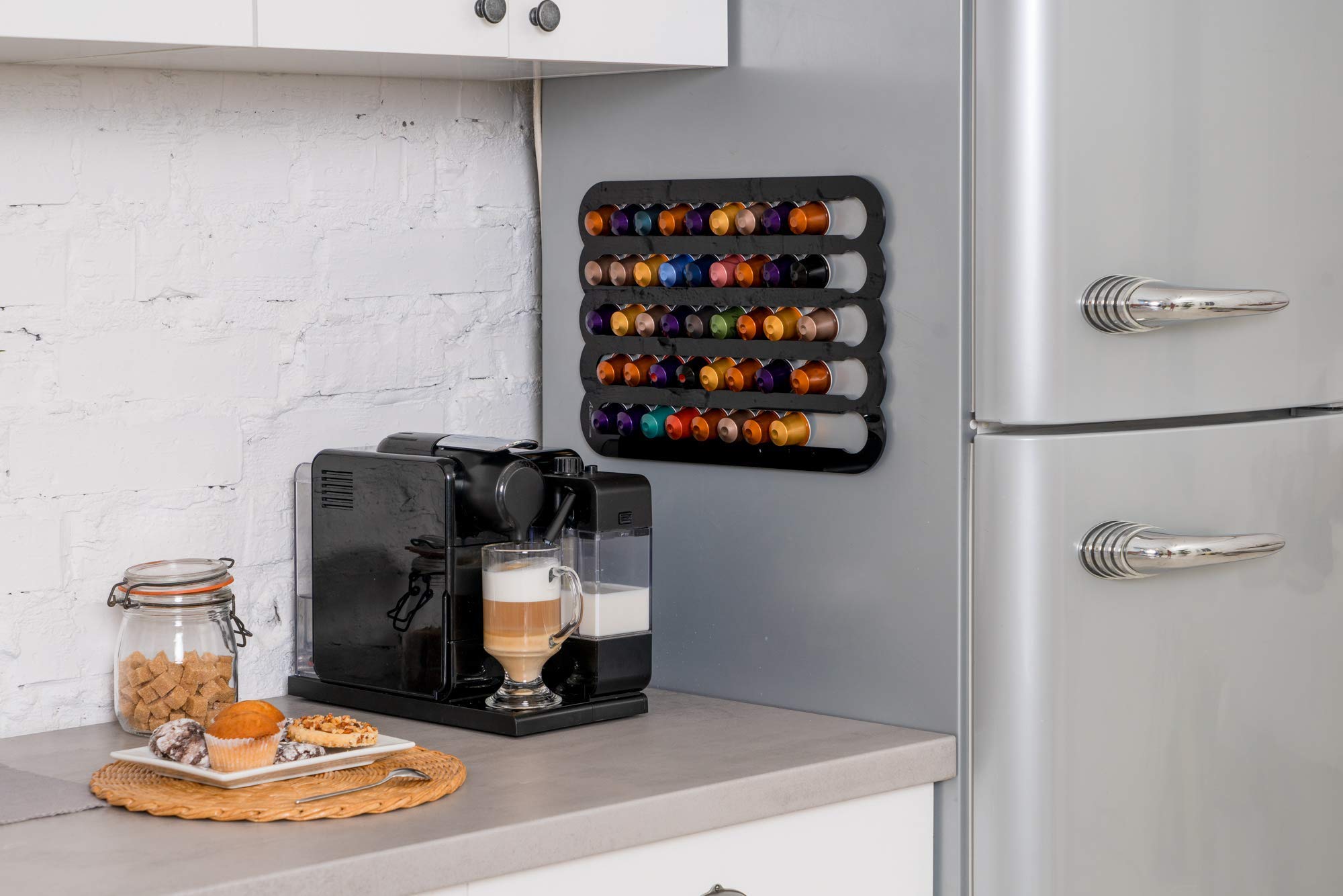 Acabado negro elegante de Demi's Home portacápsulas para cocina moderna