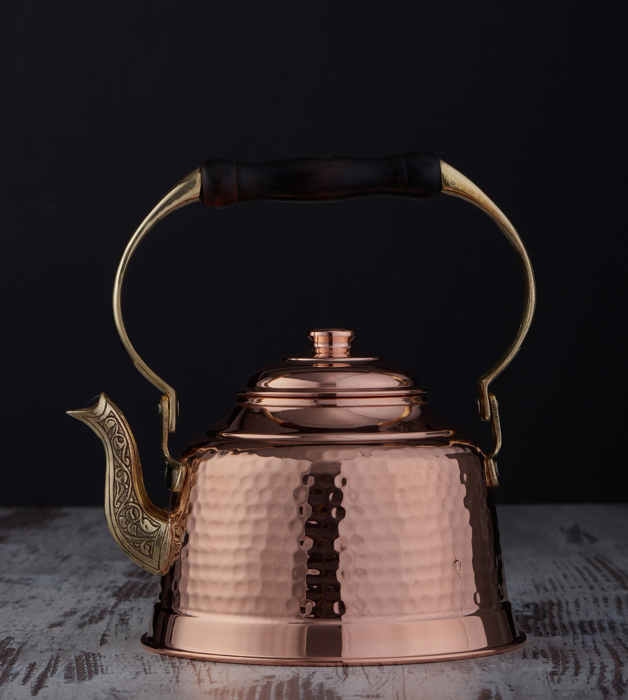 DEMMEX Tetera de cobre martillada, diseño tradicional para verter con precisión