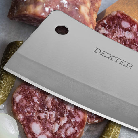 Dexter-Russell cuchillo carnicero ancho, mango natural de madera para agarre cómodo.