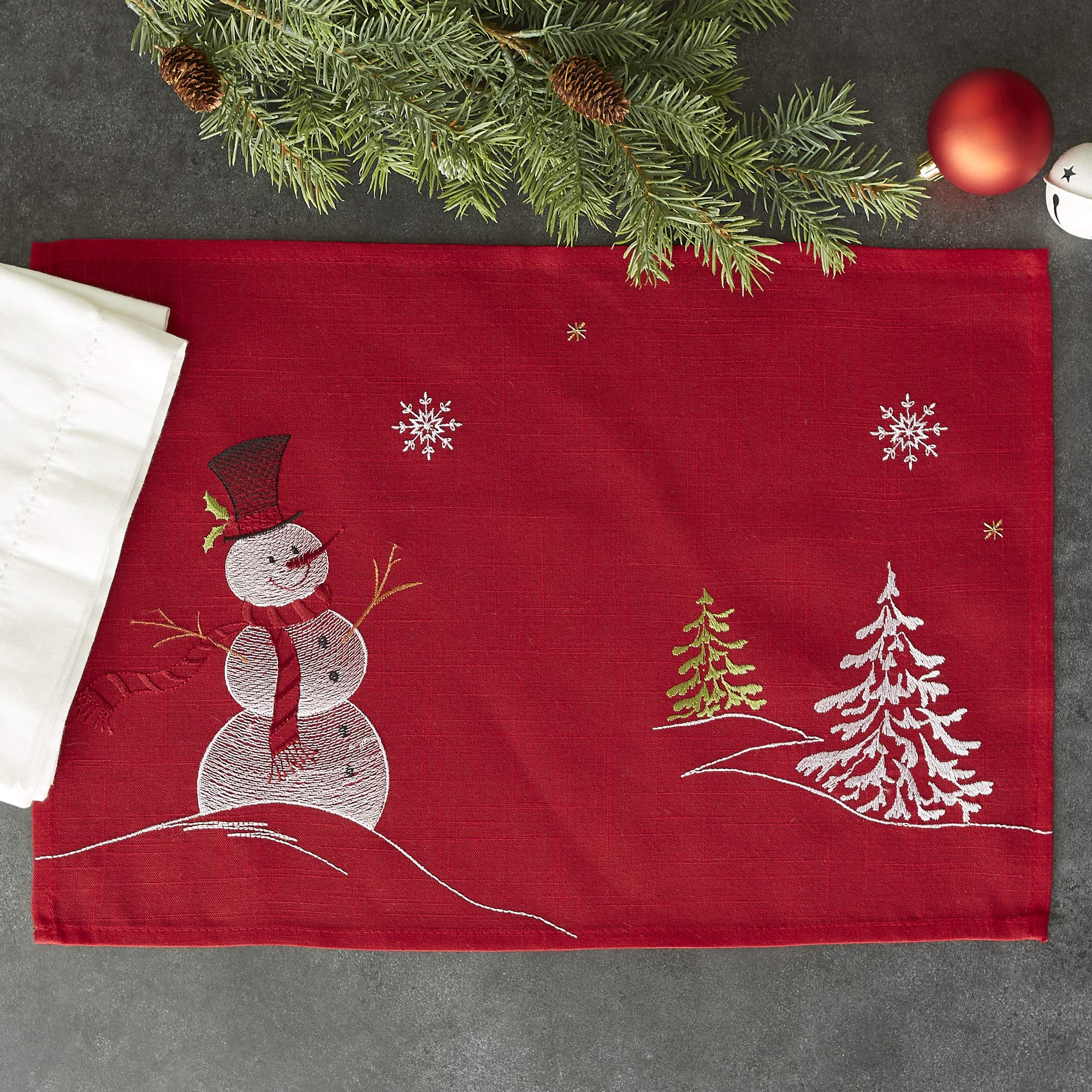 DII posaplatos navidad con árboles bordados, ideal para combinar con la vajilla.