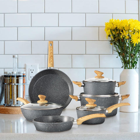 DishDelight utensilios de silicona para cocinar sin rayar superficies.