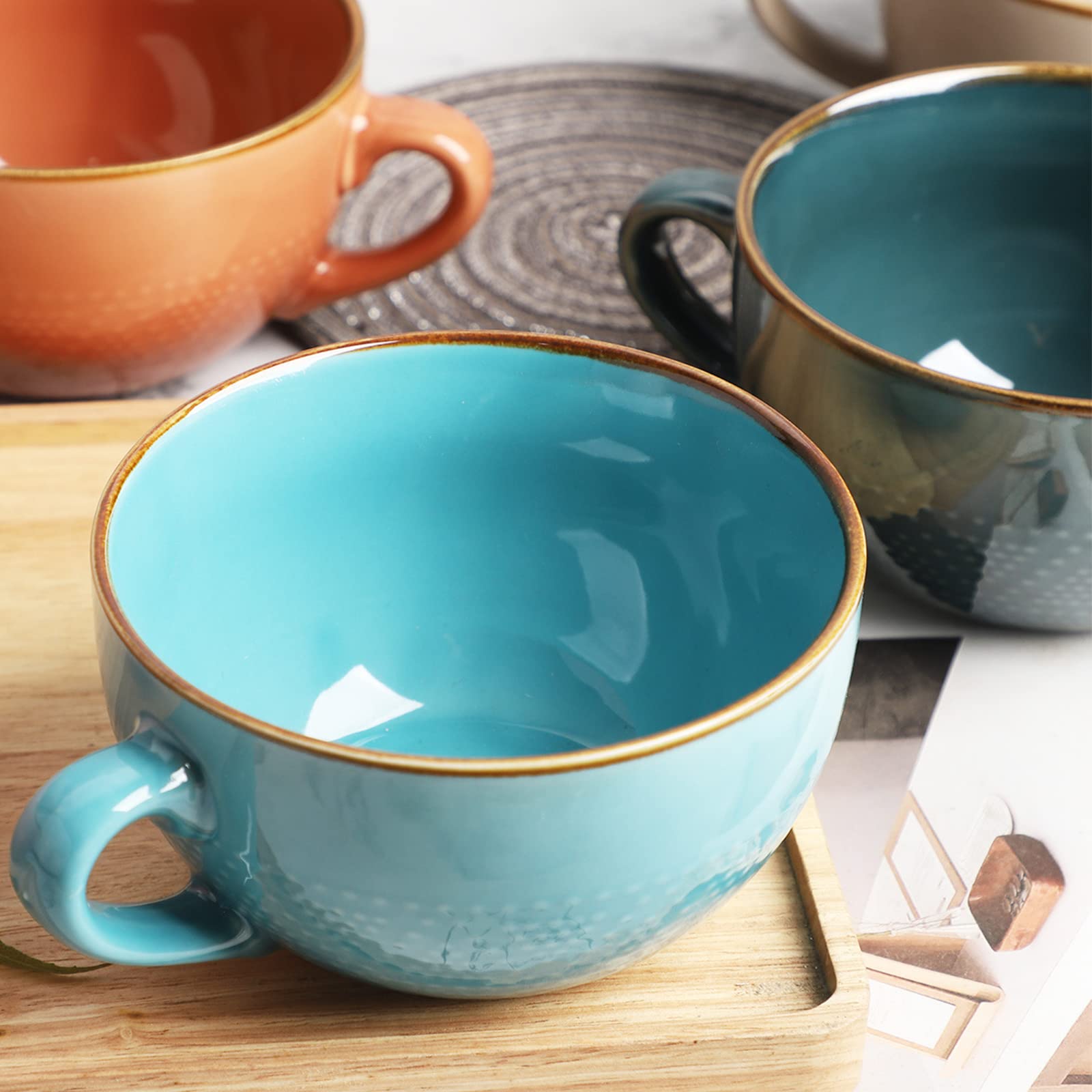 Disoza taza para té o café con diseño duradero.