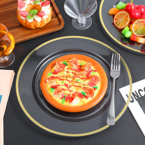 Conjunto de 25 unidades de platos cargador dorados DIVINA VITAE para banquetes.