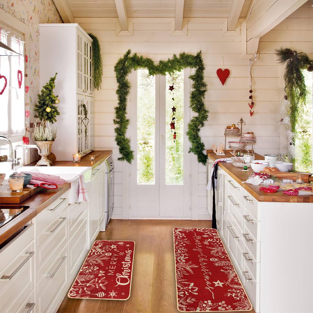 Alfombra DIYDEC para cocina con ramas de pino, ambiente navideño.