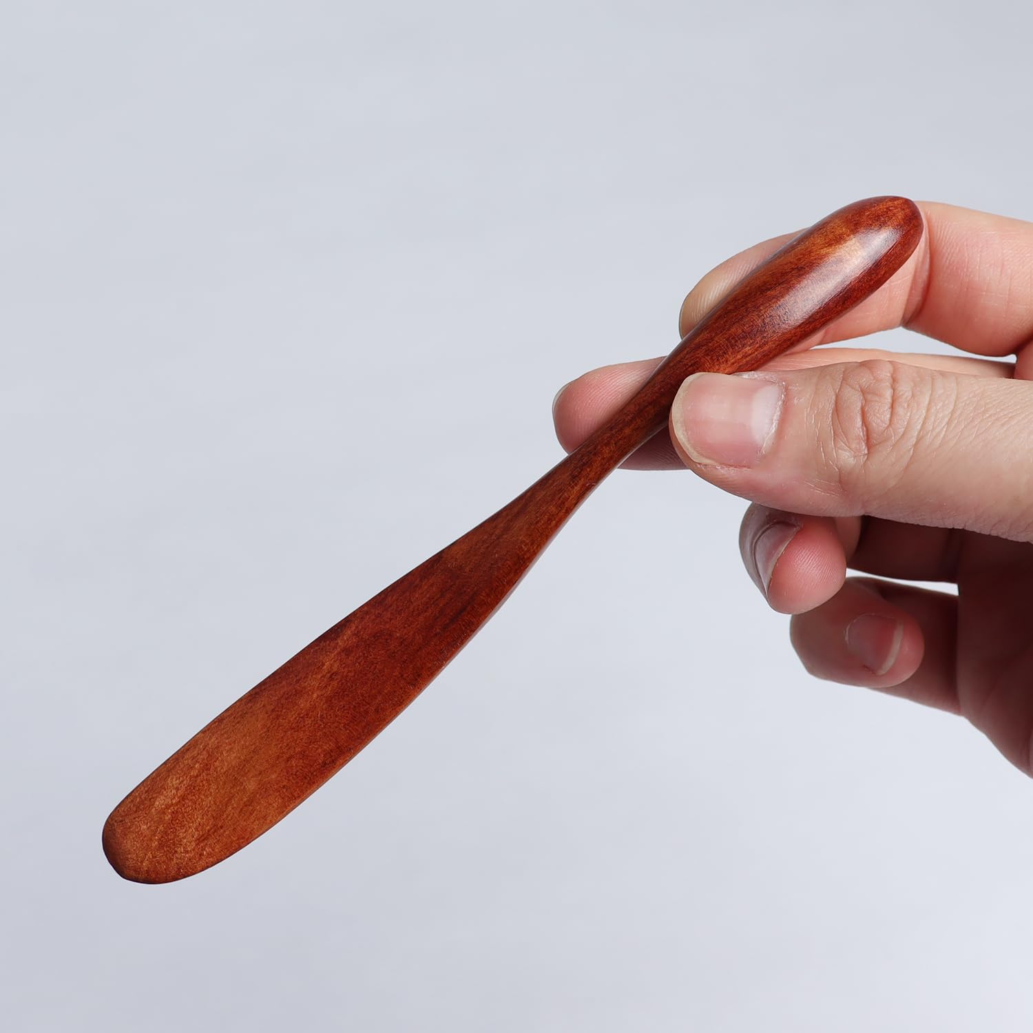 DOBROGOST acabado liso en utensilios de madera