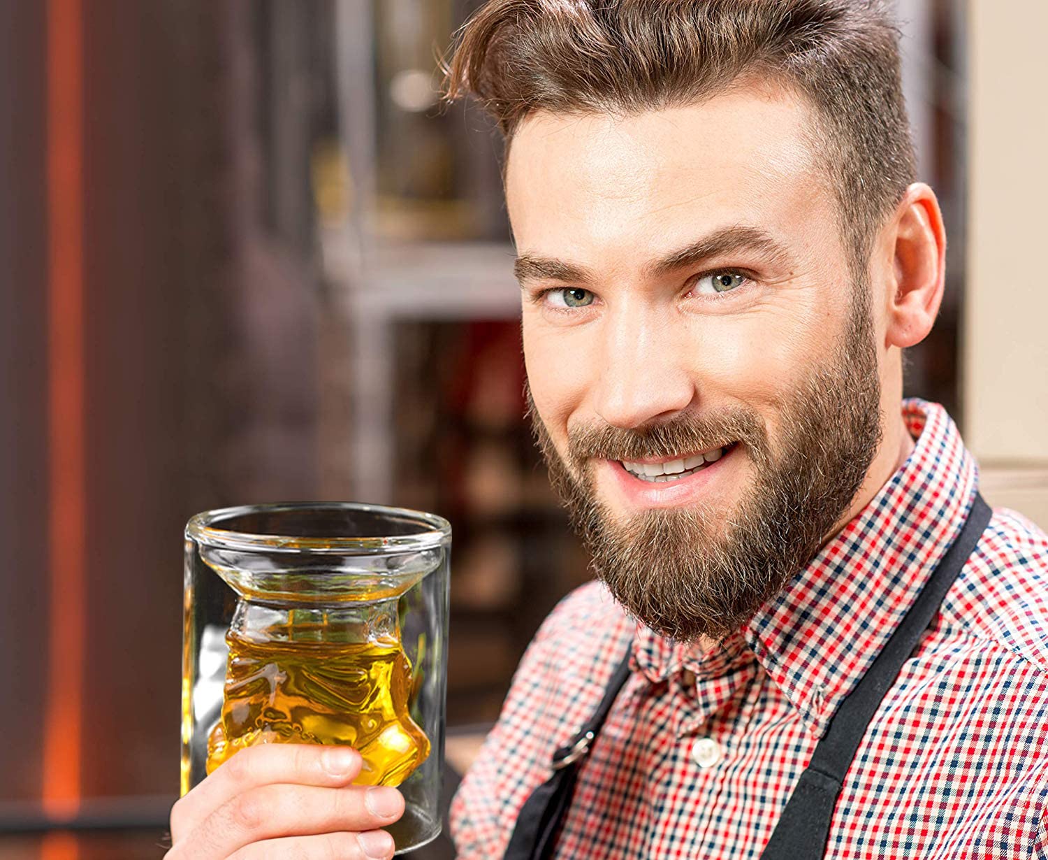 Doiaz copas whisky dos vasos, ideales para servir y compartir.