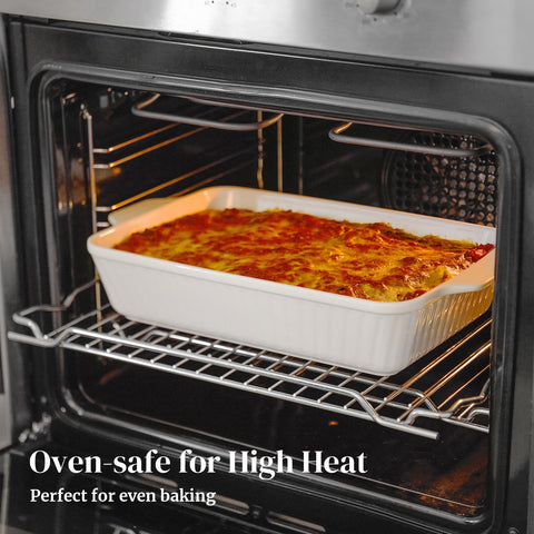 Cazuela rectangular DOWAN con doble asa, facilita transportar del horno a la mesa.