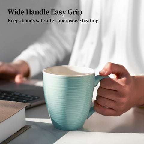 Tazas Dowan apiladas, ahorro de espacio en la mesa.