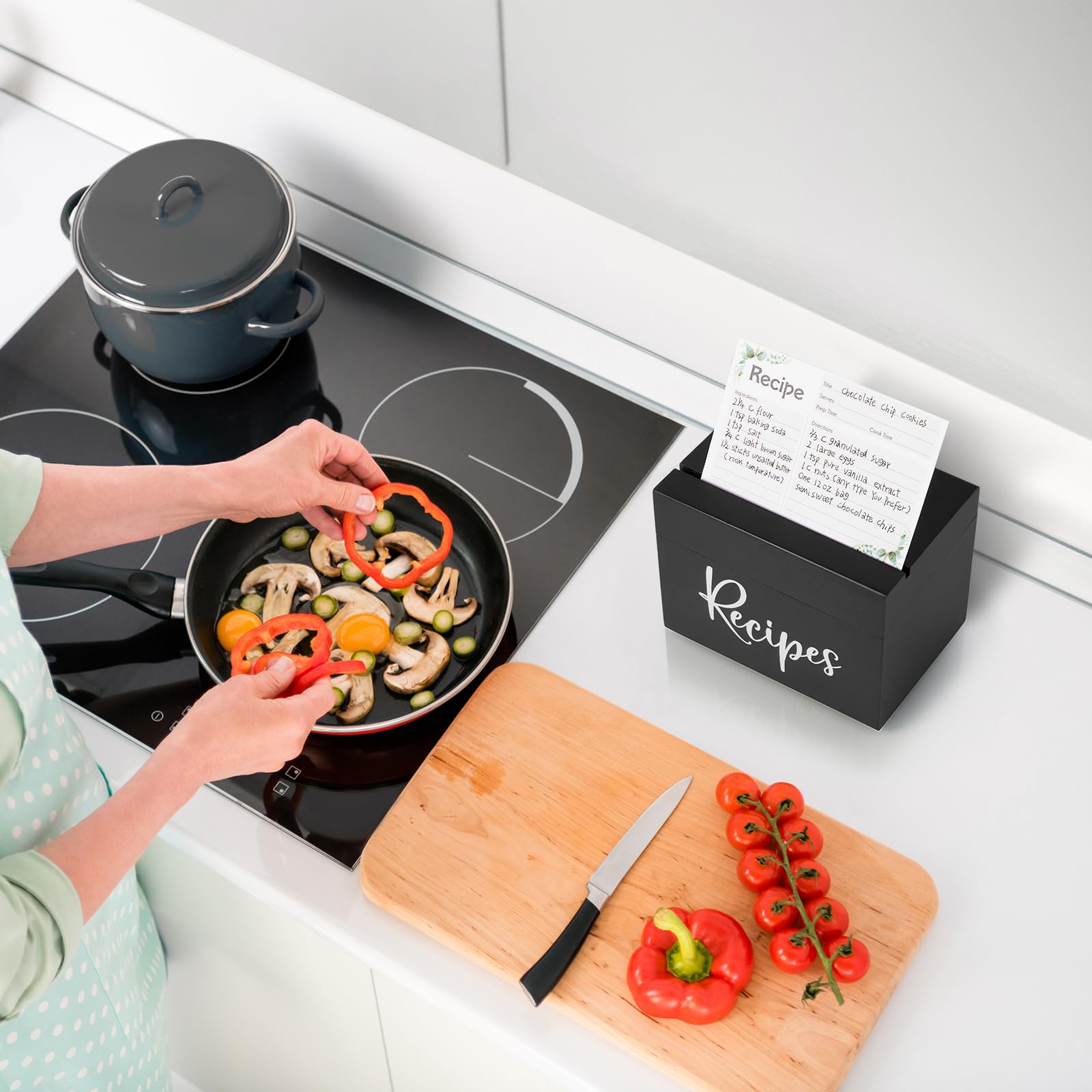 Caja DraSTAR de recetas, dimensiones compactas para escritorio.