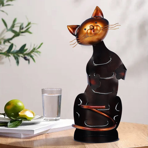 Drincarier Gato como decoración y soporte funcional para el hogar.