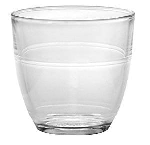 Vaso de cristal Duralex con alta claridad para resaltar bebidas.