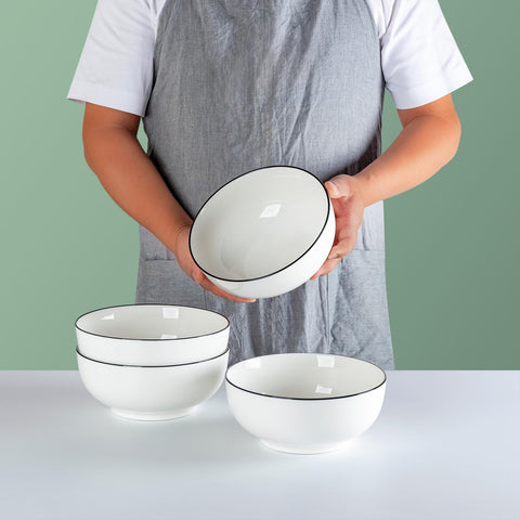 Dyware diseño-elegante-blanco-roto: complemento perfecto para presentar platos con estilo.