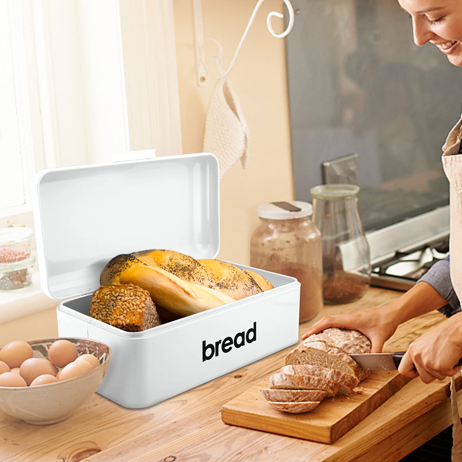 E-far Vintage Bread Box: conserva pan y bollos variados.