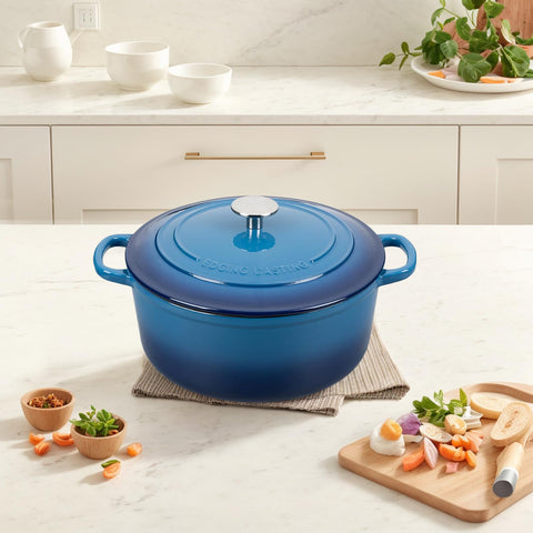 Diseño azul lago de EDGING CASTING en olla esmaltada de 7qt.