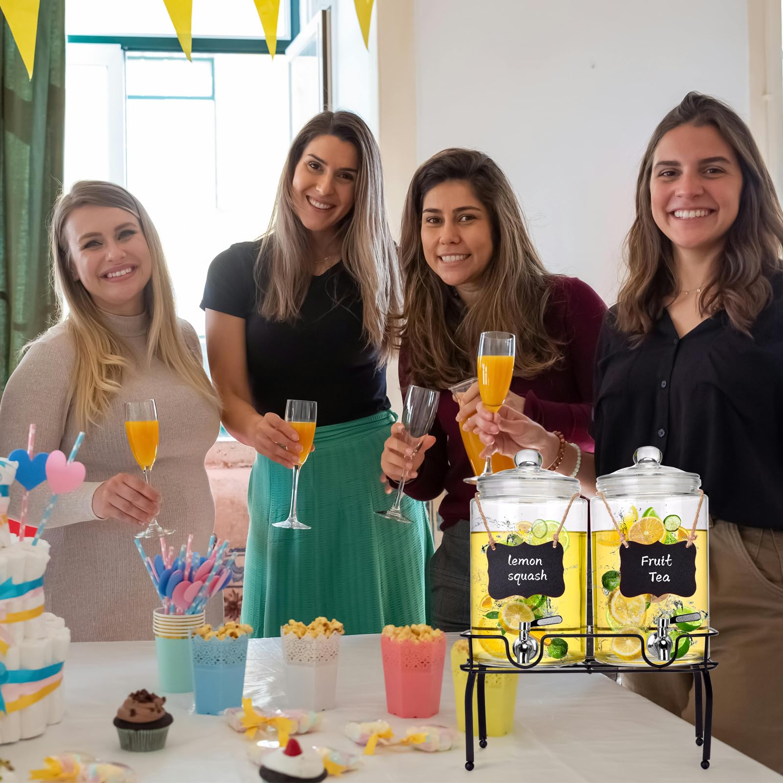 Dispensadores Edycur aptos para limonada, jugos y té helado.