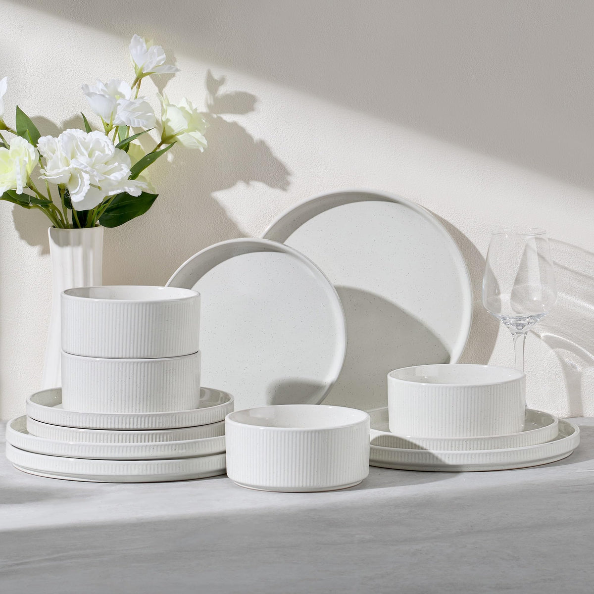 Conjunto E-far de 12 piezas para comidas diarias, duradero y práctico.
