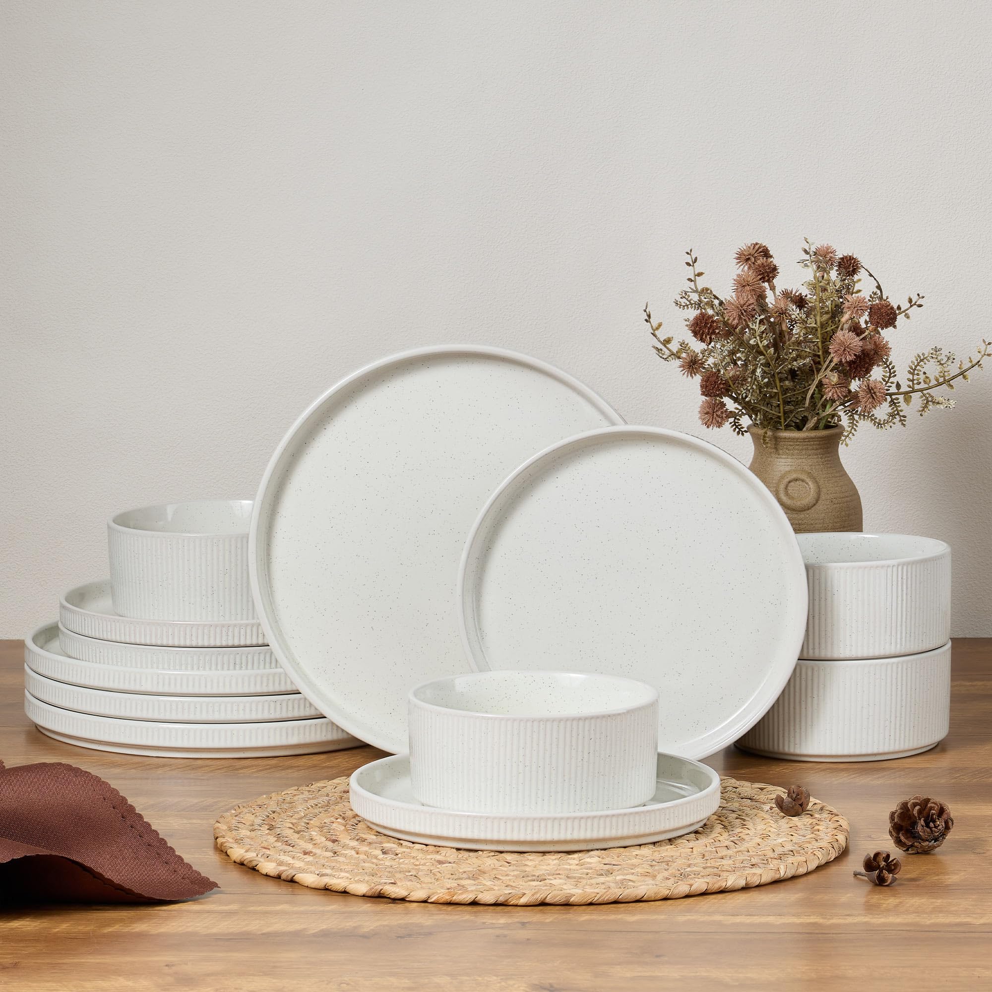 Diseño sobrio y elegante de E-far para cualquier ocasión.