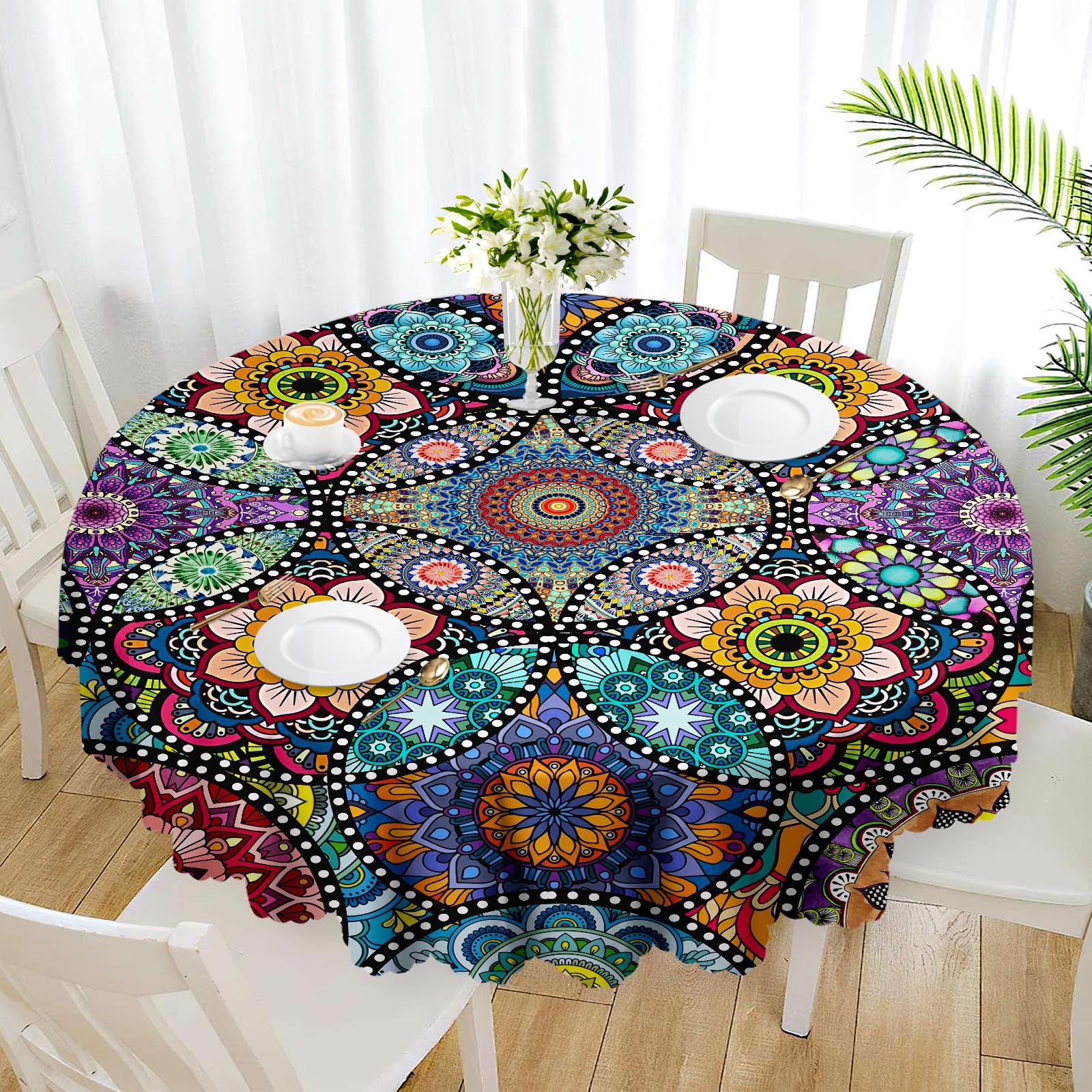 Combinación elegante con vajilla gracias al mantel bohemio Eikione.