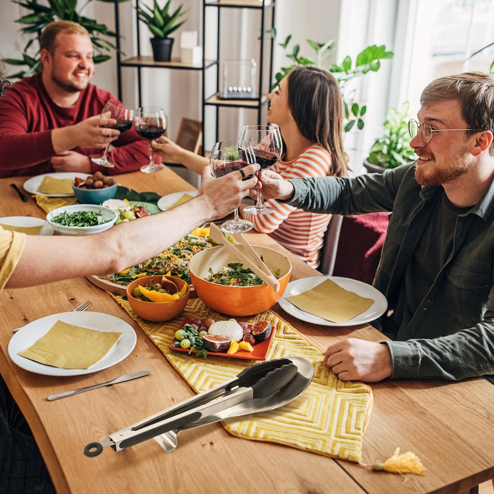 Gancho para colgar, optimiza el espacio en la cocina.