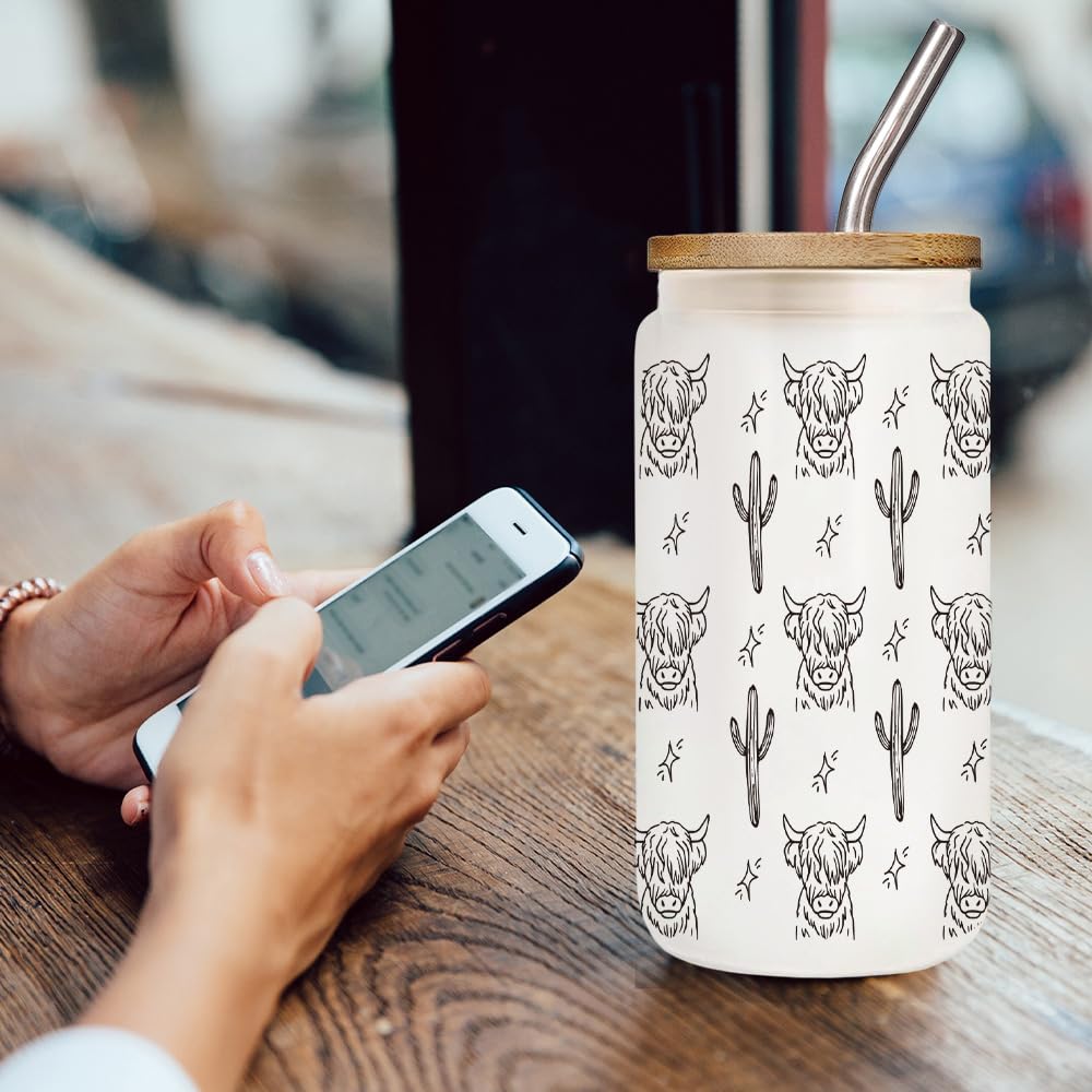 Enanaimg vaso vidrio transparente para bebidas frías o calientes.