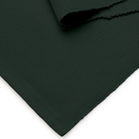 Encasa XO mantel verde oscuro, opción versátil para fiestas y uso diario
