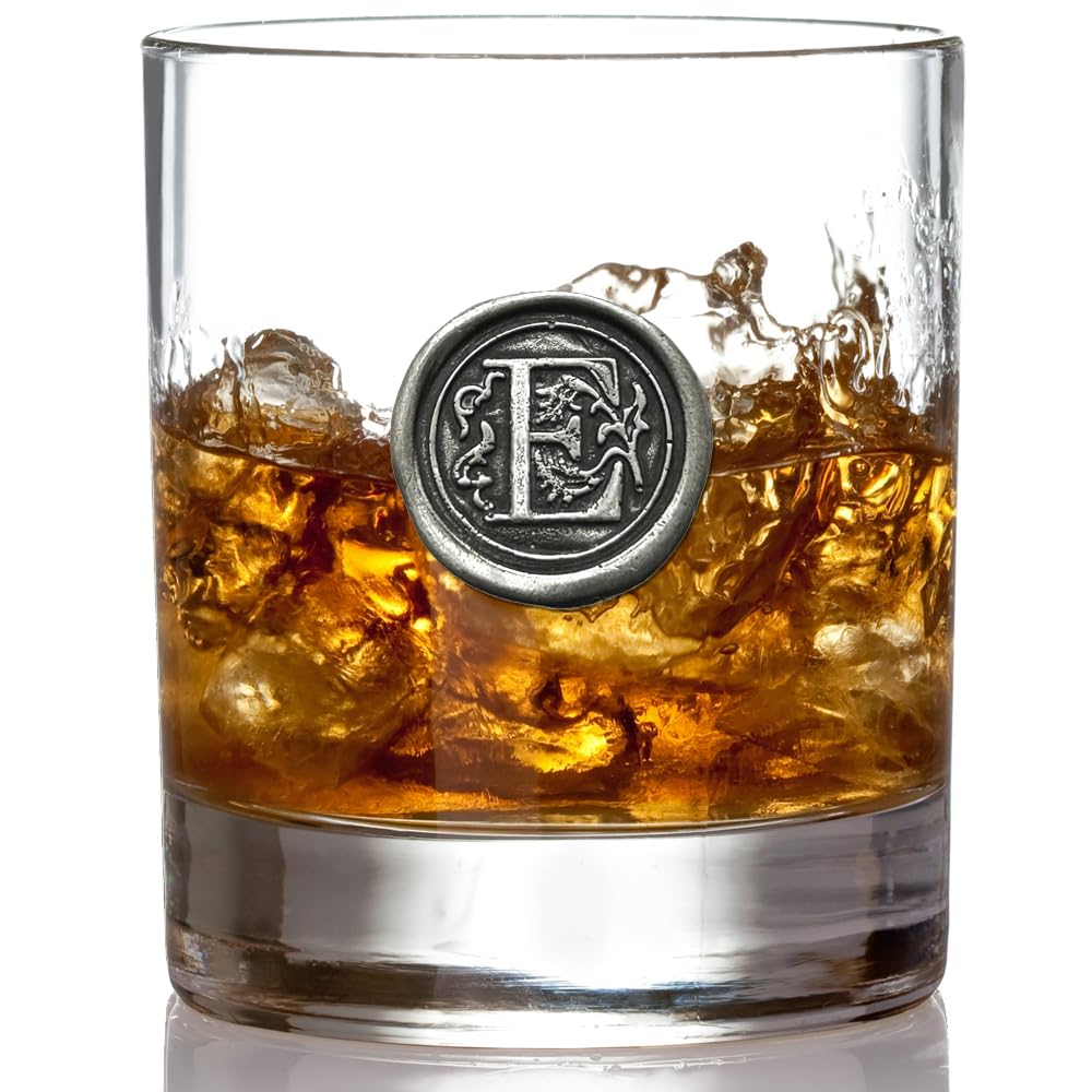 Regalo para hombre: vaso whisky con inicial personalizado de English Pewter Company.