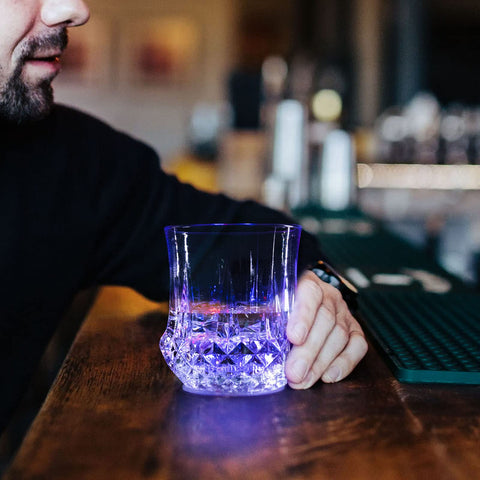 Copa LED ENUOLI para bodas y celebraciones especiales.