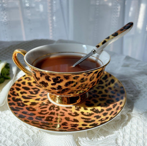 Patrón leopardo destaca para ocasiones especiales o regalos