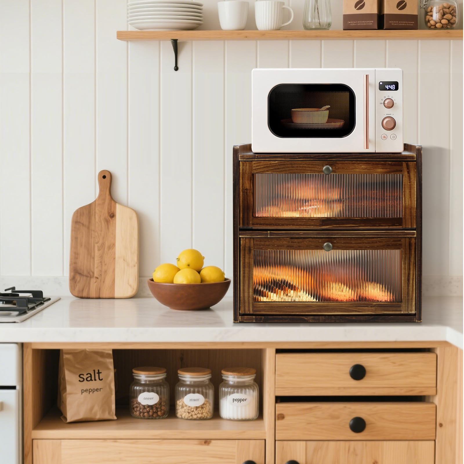 Essovee caja de pan duradera en madera de pino natural.
