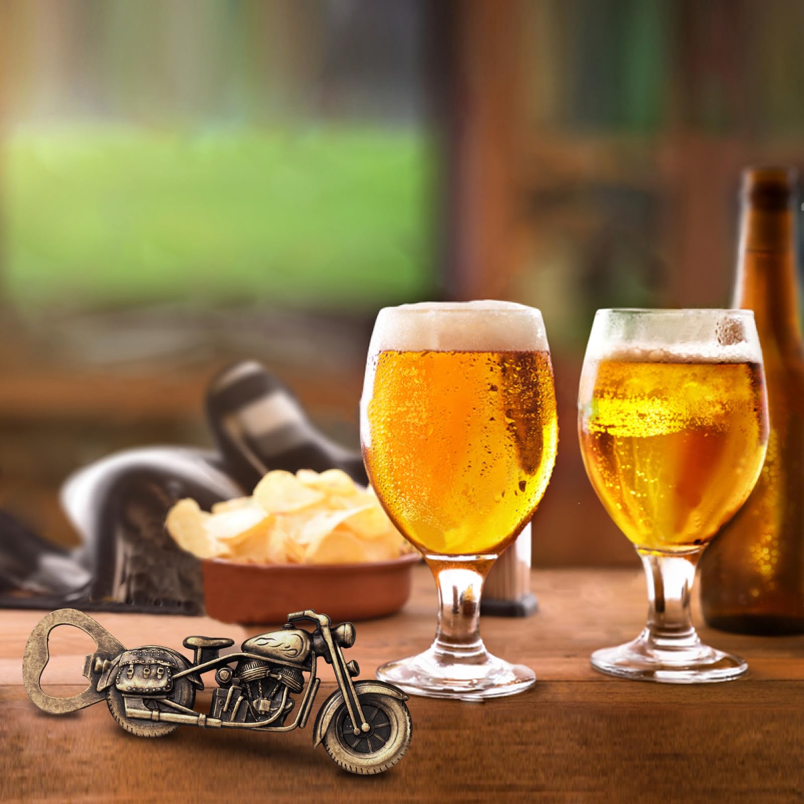 EUUPS abrebotellas en entorno de bar, ideal para reuniones.