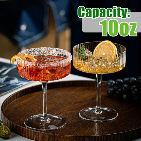 Copas acrílicas para cocteles con diseño en relieve.