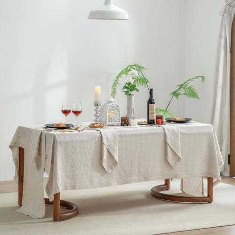 Mantel EVERLY con dobladillo, 60x120, perfecto para cenas formales.