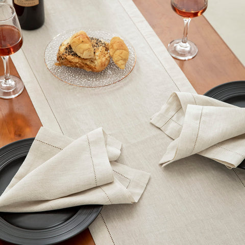 Mantel EVERLY para bodas, aporta elegancia natural a la mesa.