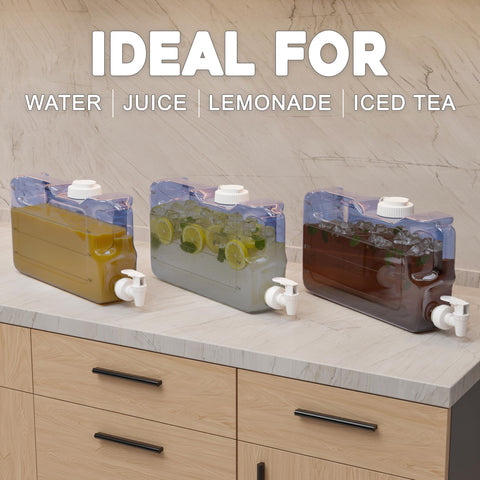 Dispensador EverQuench en nevera, listo para servir bebidas frías.