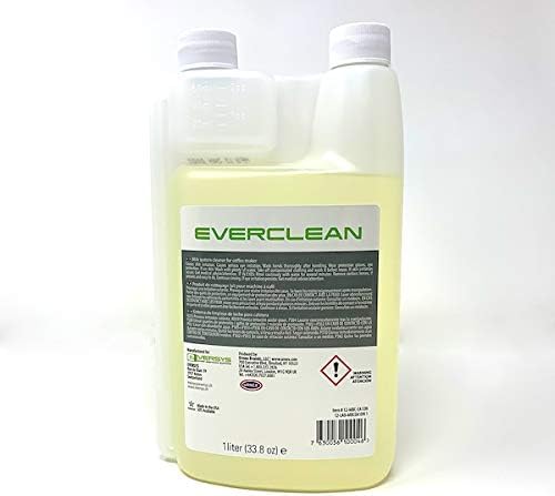 Limpieza del sistema de leche con Eversys Everclean para espuma óptima.