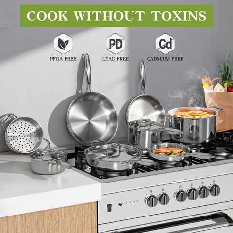 Olla grande con inserto de vapor para cocinar al vapor.