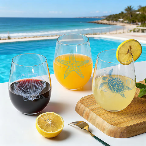 FACOYANS vaso de vino oceánico con caracola, ideal para degustar vinos en terraza.
