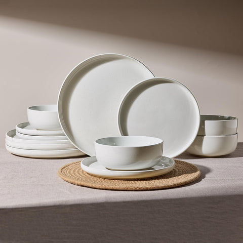 Plato de cena Milkyway de Famiware, 10,25 pulgadas, ideal para comidas familiares.