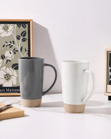 Set de dos tazas cerámica Famiware, ideal para compartir bebidas.
