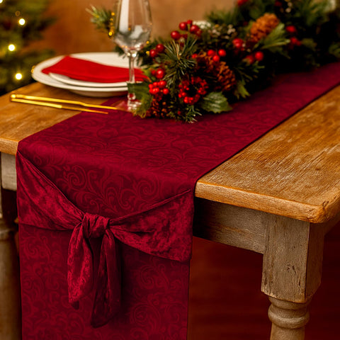Ambientación festiva para Navidad o bodas con este mantel.